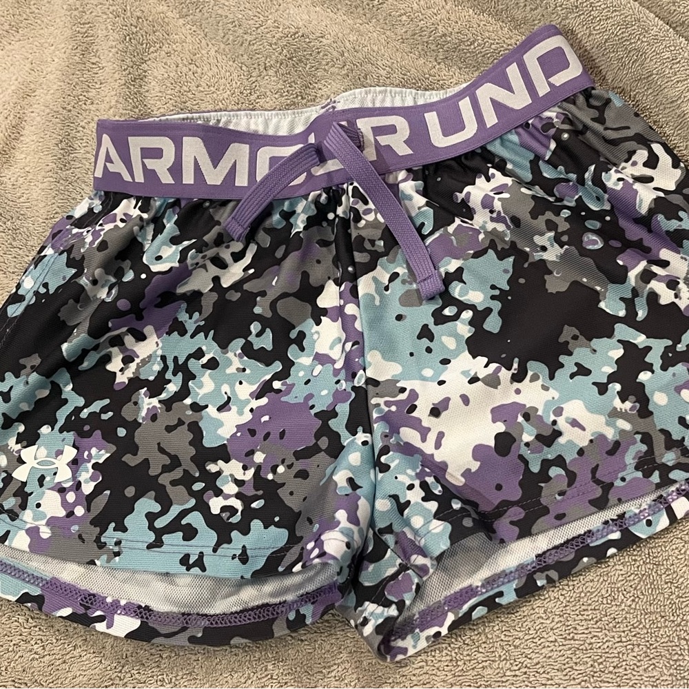 Under Armour girls sports shorts